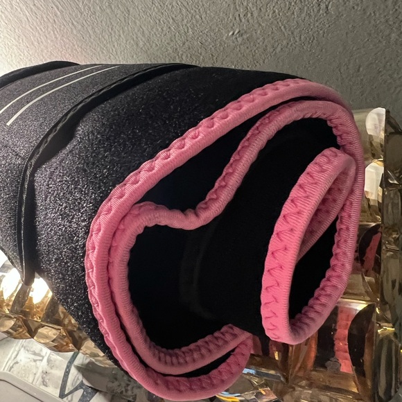 Small-Medium Ka’Oir Fitness waist trainer NWOT main image 4